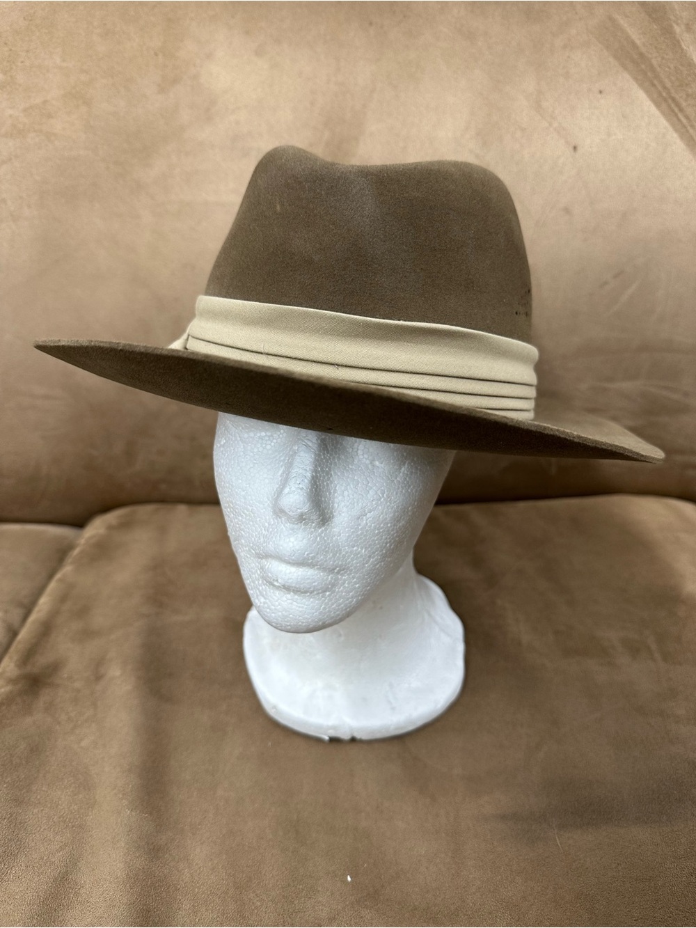 Banana republic travel and safari clothing fur felt men’s hat vintage